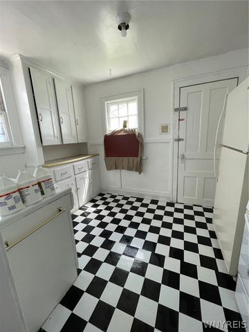 57 Hartwell Road, Buffalo, NY 14216