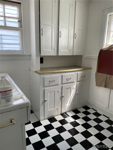 57 Hartwell Road, Buffalo, NY 14216