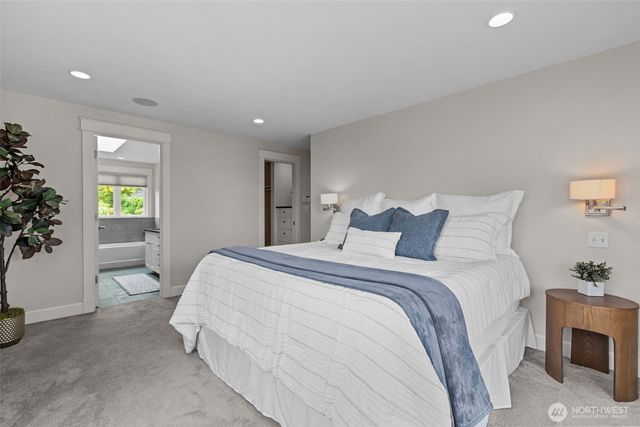19313 65th Avenue NE, Kenmore, WA 98028