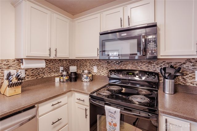 2415 Sunflower Drive, Miami Twp, OH 45342