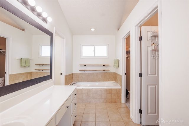 2415 Sunflower Drive, Miami Twp, OH 45342