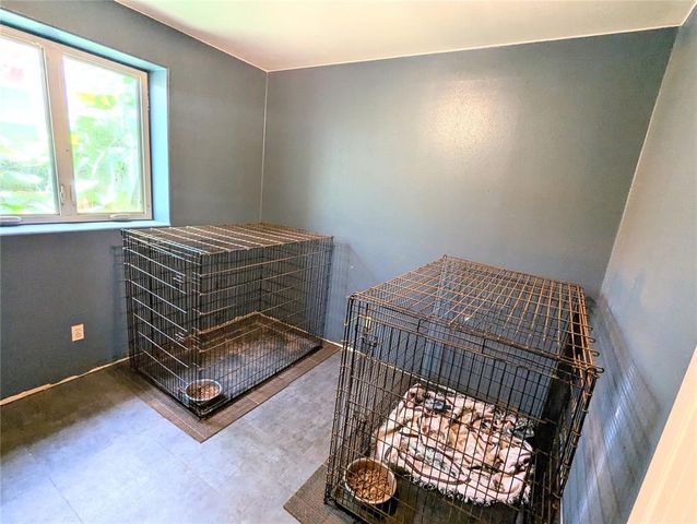 1405 Redstone Drive, Clinton, OK 73601