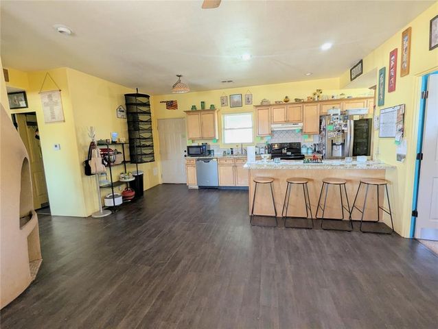 1405 Redstone Drive, Clinton, OK 73601