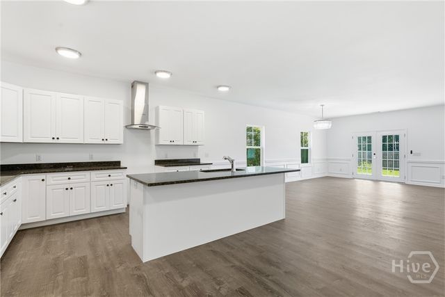 124 Wright Street, Savannah, GA 31408