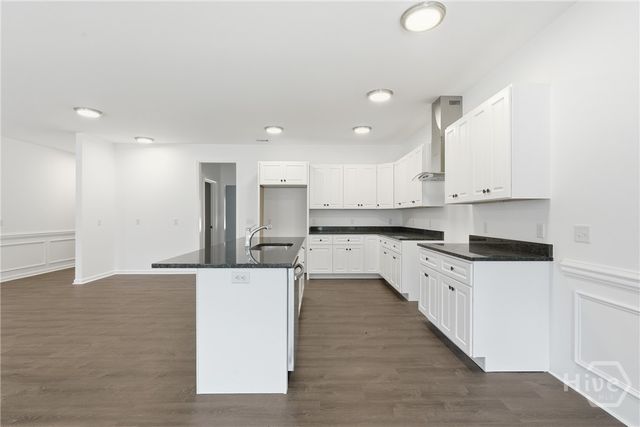 124 Wright Street, Savannah, GA 31408