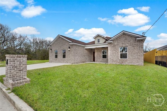 124 Wright Street, Savannah, GA 31408