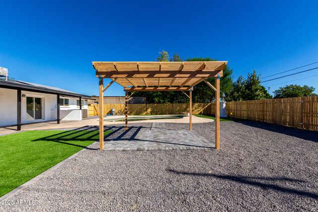 1023 E 9TH Street, Mesa, AZ 85203