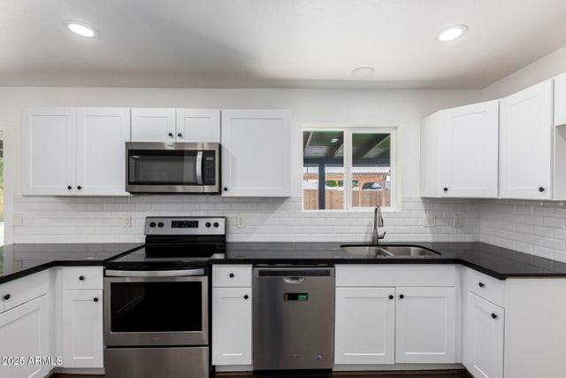 1023 E 9TH Street, Mesa, AZ 85203