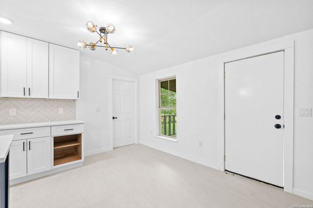 726 PRICE AVE, San Antonio, TX 78211