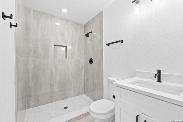 726 PRICE AVE, San Antonio, TX 78211