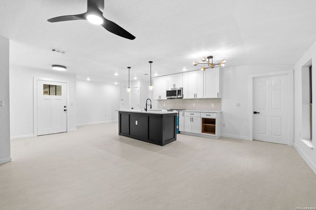 726 PRICE AVE, San Antonio, TX 78211