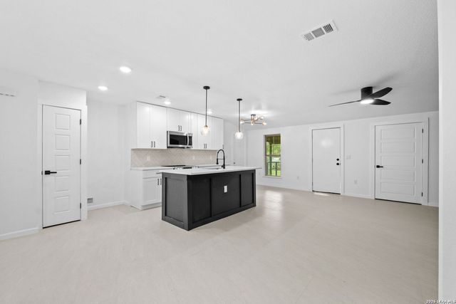 726 PRICE AVE, San Antonio, TX 78211