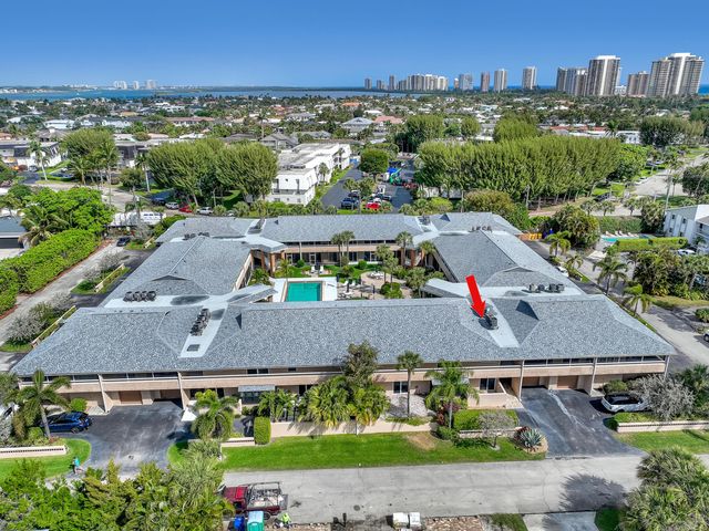 1100 Surf Road 215, Singer Island, FL 33404