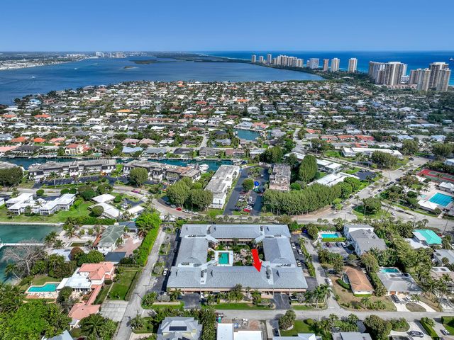 1100 Surf Road 215, Singer Island, FL 33404