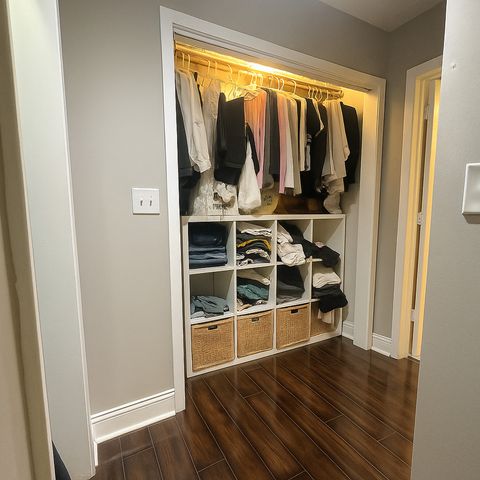 905 Center Street 208, Des Plaines, IL 60016