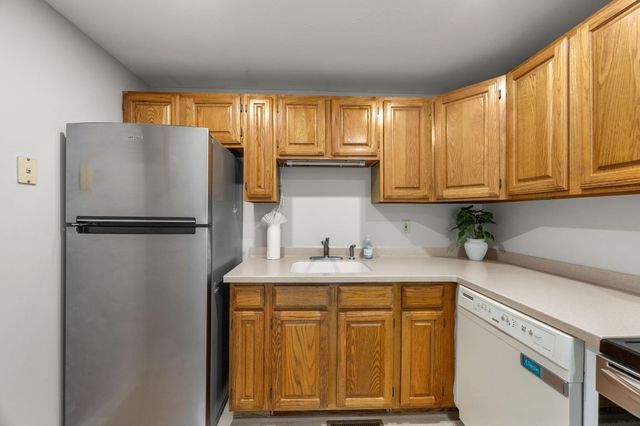 35 Santuit Pond Way 13A, Mashpee, MA 02649