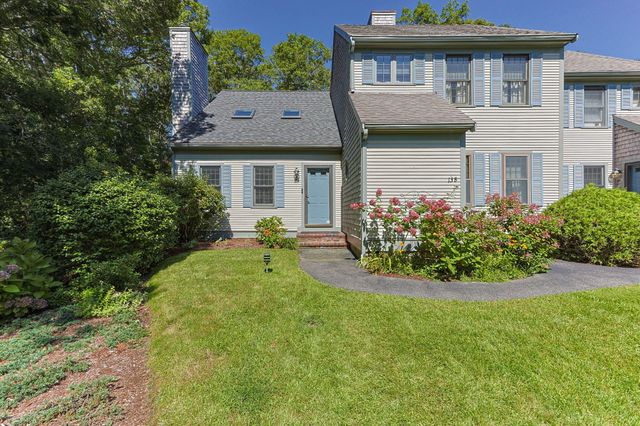 35 Santuit Pond Way 13A, Mashpee, MA 02649