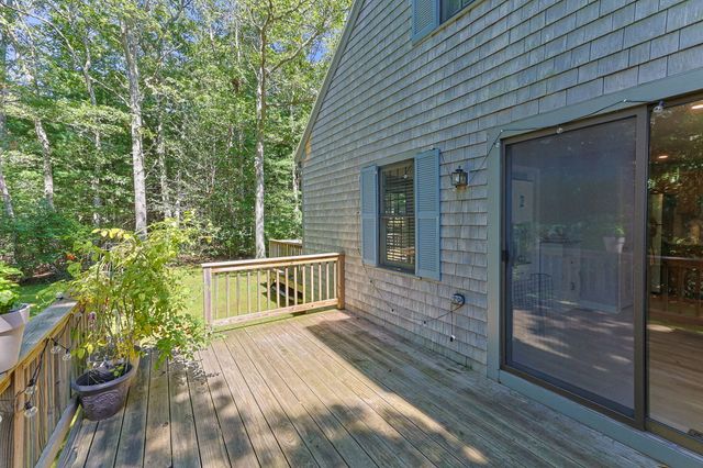 35 Santuit Pond Way 13A, Mashpee, MA 02649