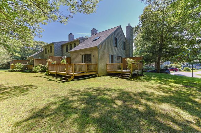 35 Santuit Pond Way 13A, Mashpee, MA 02649