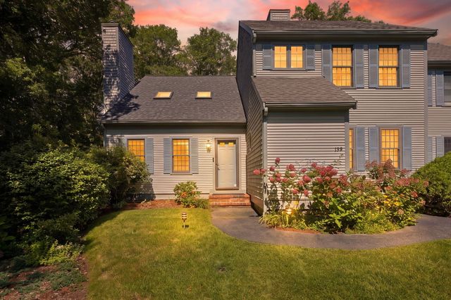 35 Santuit Pond Way 13A, Mashpee, MA 02649