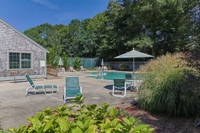 35 Santuit Pond Way 13A, Mashpee, MA 02649