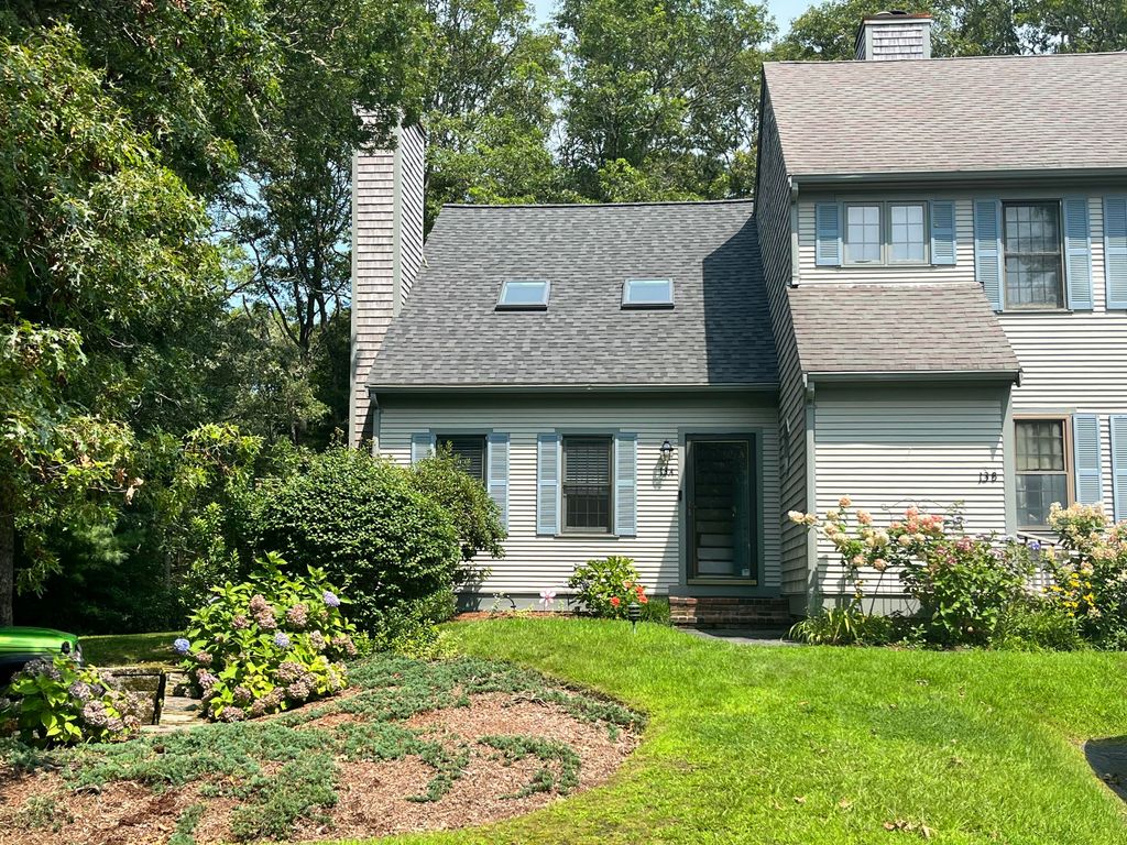 35 Santuit Pond Way 13A, Mashpee, MA 02649