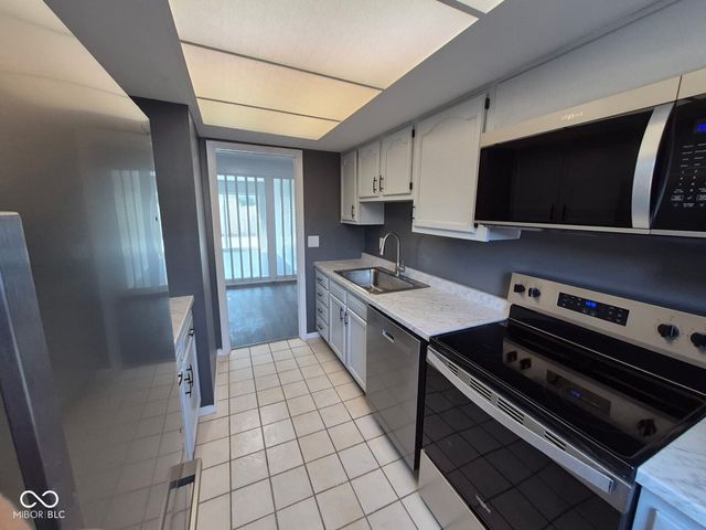 7411 Country Brook Drive, Indianapolis, IN 46260