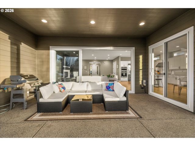8608 Ne 182nd Pl, Vancouver, WA 98682