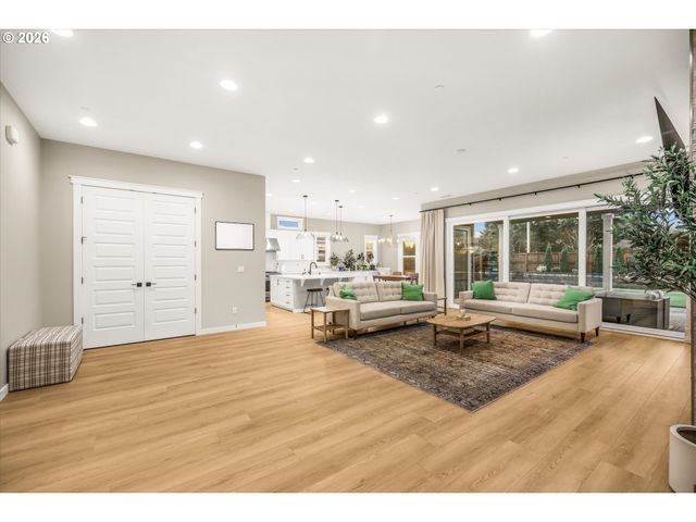 8608 Ne 182nd Pl, Vancouver, WA 98682