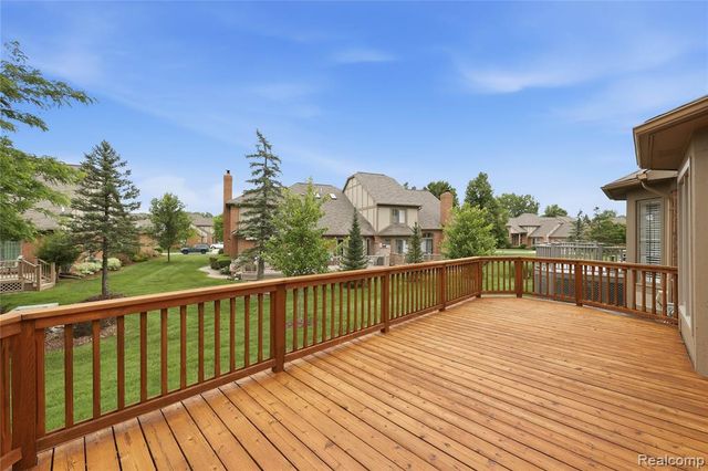 54698 Bellingham Drive 56, Utica, MI 48316