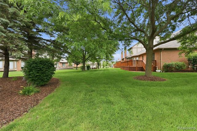 54698 Bellingham Drive 56, Utica, MI 48316