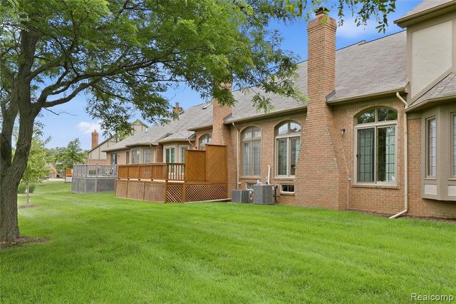 54698 Bellingham Drive 56, Utica, MI 48316