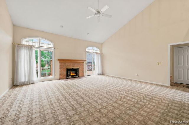 54698 Bellingham Drive 56, Utica, MI 48316