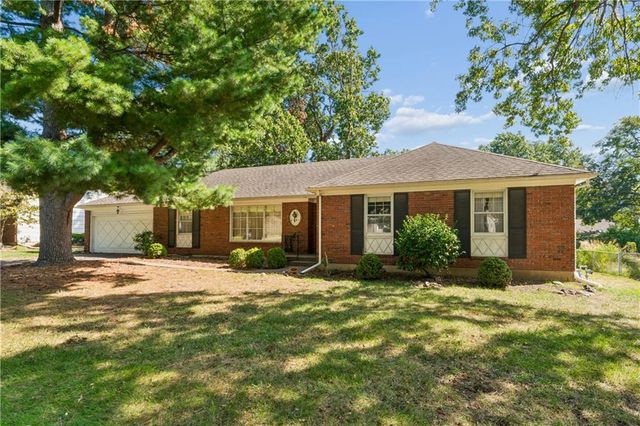 6441 Woodson Drive, Mission, KS 66202