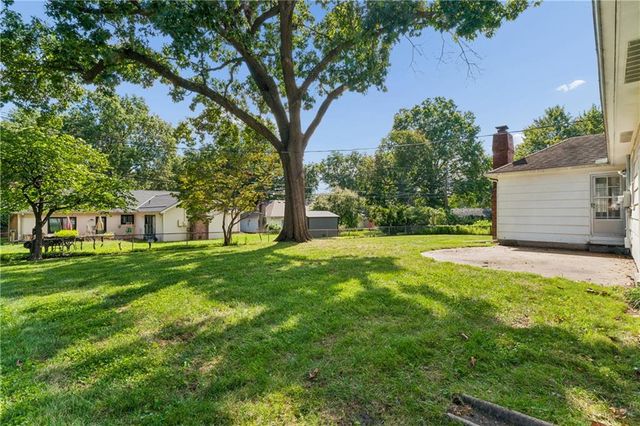 6441 Woodson Drive, Mission, KS 66202