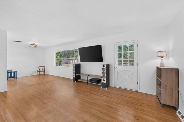 6509 Bellrose Avenue NE, Albuquerque, NM 87110