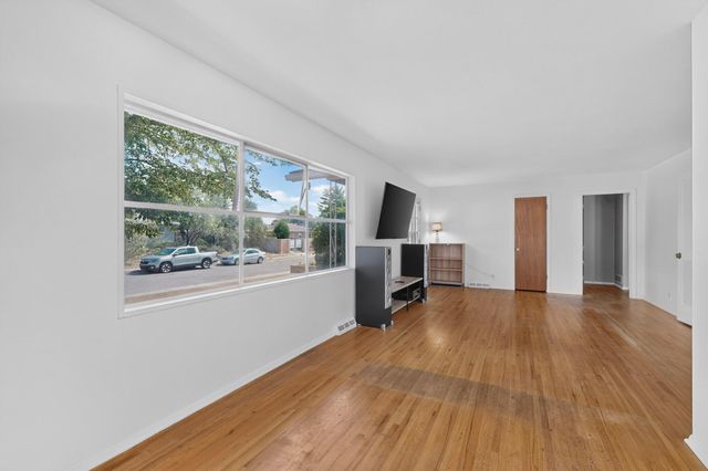 6509 Bellrose Avenue NE, Albuquerque, NM 87110