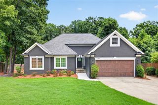 5659 Lakeshore Road, Buford, GA 30518