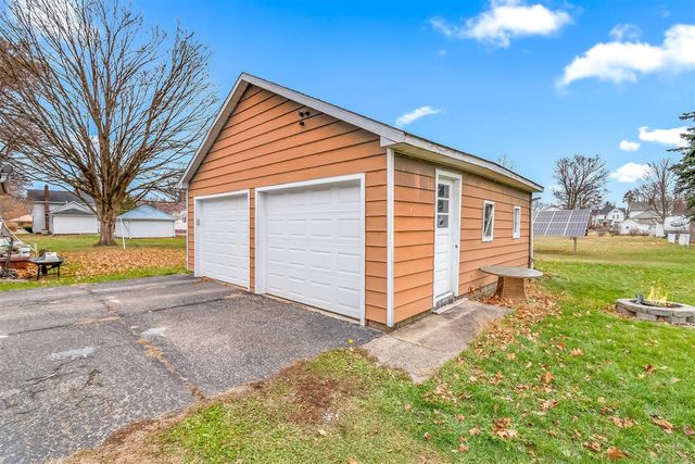 230 Compton Street, Bronson, MI 49028