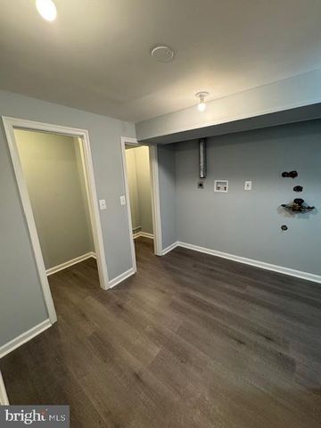 2802 PIN OAK LN, Lanham, MD 20706