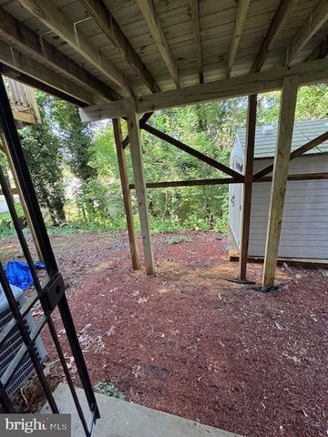 2802 PIN OAK LN, Lanham, MD 20706