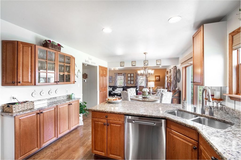 property-img