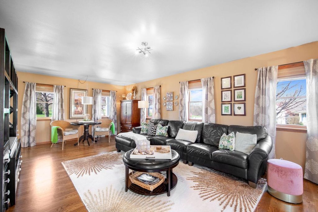 property-img