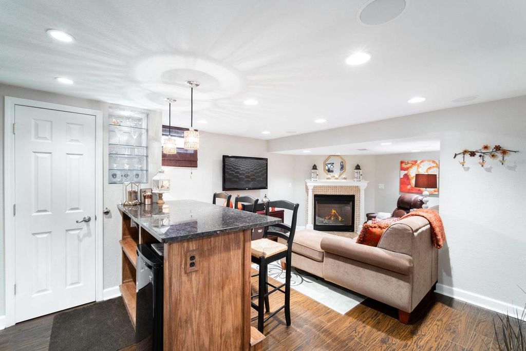 property-img