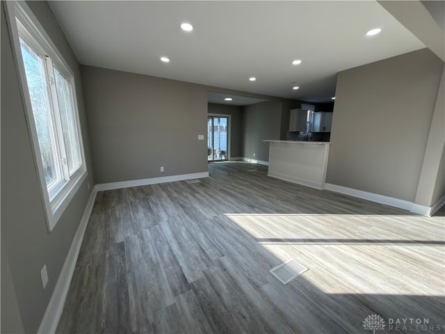 1615 Burroughs Drive, Dayton, OH 45406