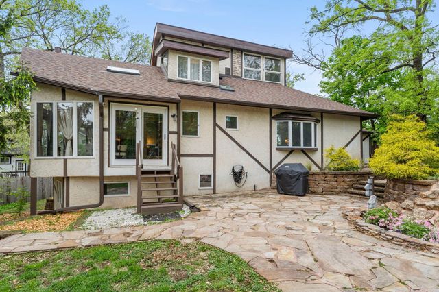 1 Tip Top Lane, Mahtomedi, MN 55115