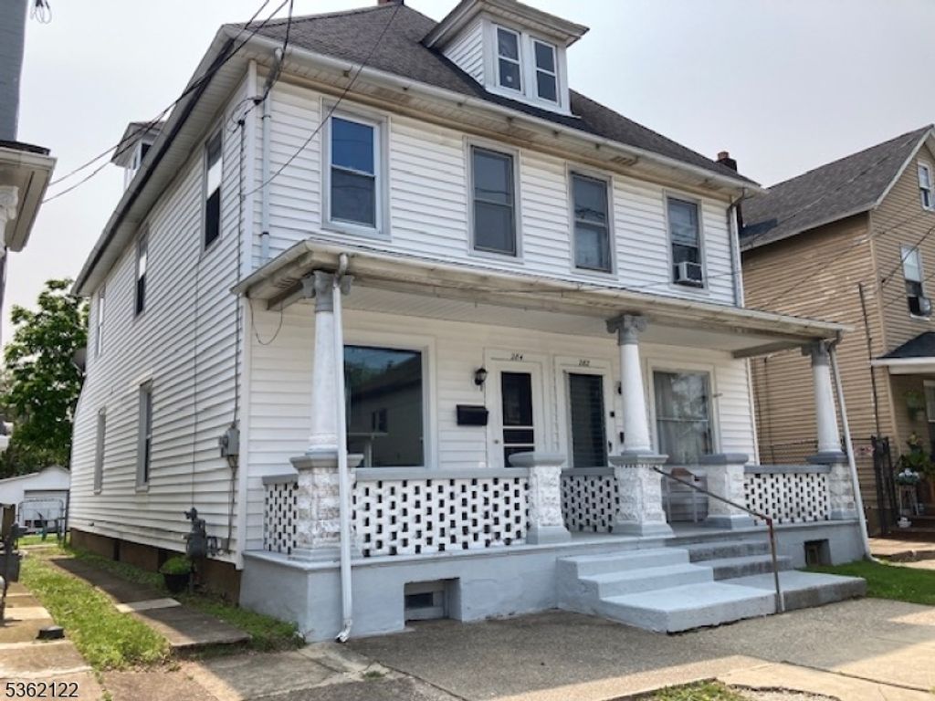 284 Bates St, Phillipsburg Town, NJ 08865