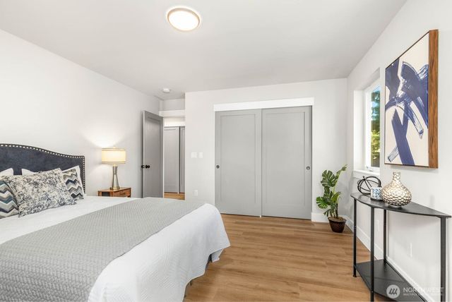 4326 A SW Mills Street, Seattle, WA 98136