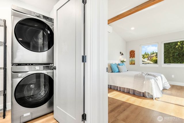 4326 A SW Mills Street, Seattle, WA 98136