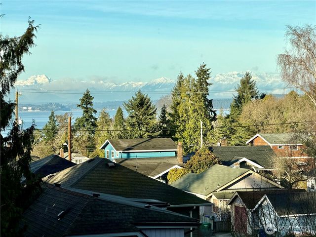 4326 A SW Mills Street, Seattle, WA 98136